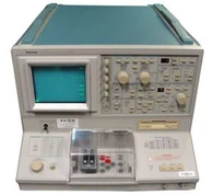 Siv Nkhaus Tiav Tektronix 370 B